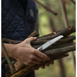 Scie N°12 OPINEL manche hêtre naturel lame acier carbone 12cm