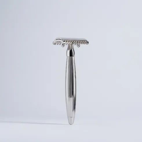 Rasoir de sureté JORIS-PLISSON J1902.TF, manche godron, laiton massif