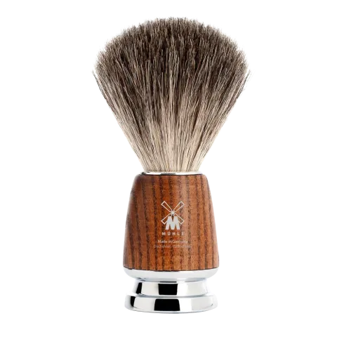 Blaireau Muhle collection Rytmo, brosse en pur poil noir, manche en frêne étuvé.